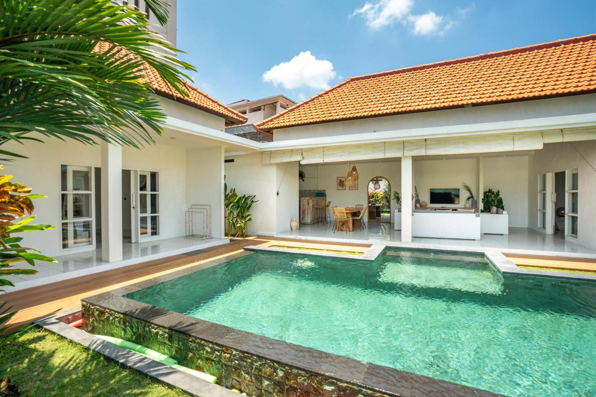 Modern 3 Bedrooms Villa Beach Walking Distance 세미냑 외부 사진